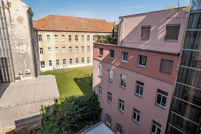 Pronájem bytu 1+1, Brno, Slovákova, 45 m2