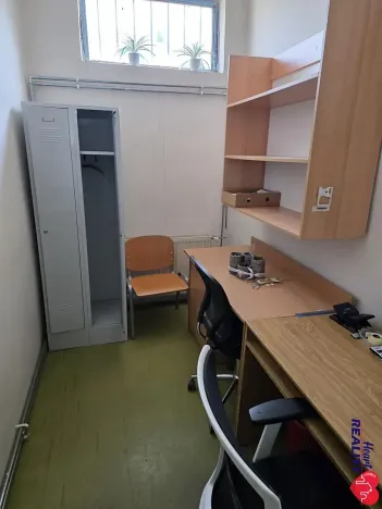 Pronájem obchodního prostoru, Holasovice, 258 m2