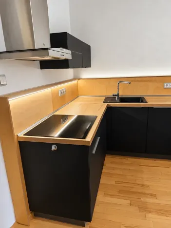 Pronájem bytu 2+kk, Praha, 58 m2