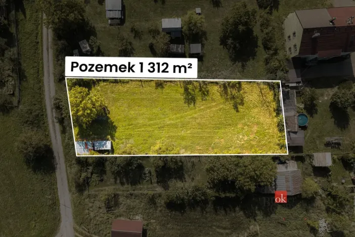 Prodej pozemku, Pňovany, 1312 m2