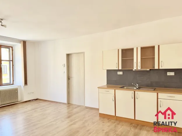 Pronájem bytu 2+kk, Svitavy - Město, náměstí Míru, 59 m2