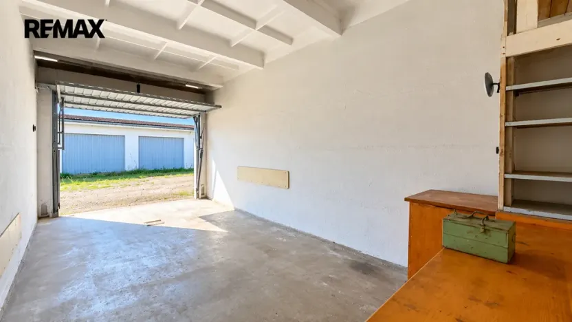 Prodej garáže, Hradec Králové, 16 m2