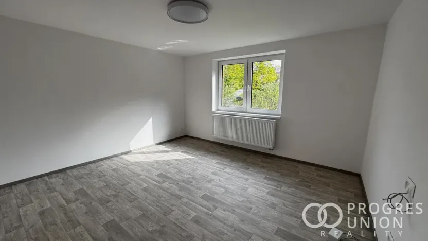 Pronájem bytu 2+1, Huslenky, 80 m2