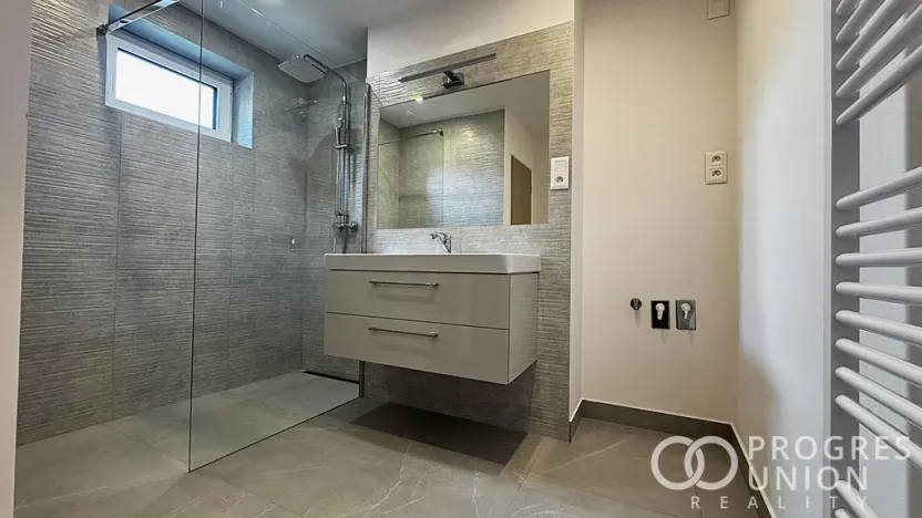Pronájem bytu 2+1, Huslenky, 80 m2
