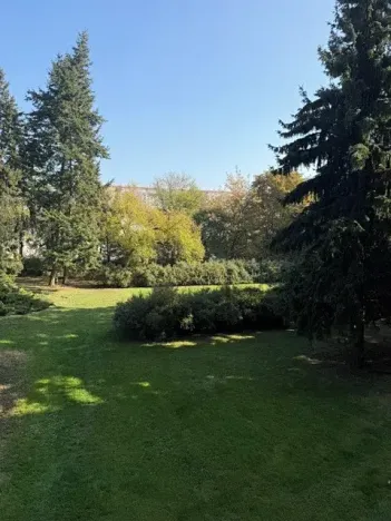 Prodej bytu 3+1, Praha - Kobylisy, Famfulíkova, 70 m2