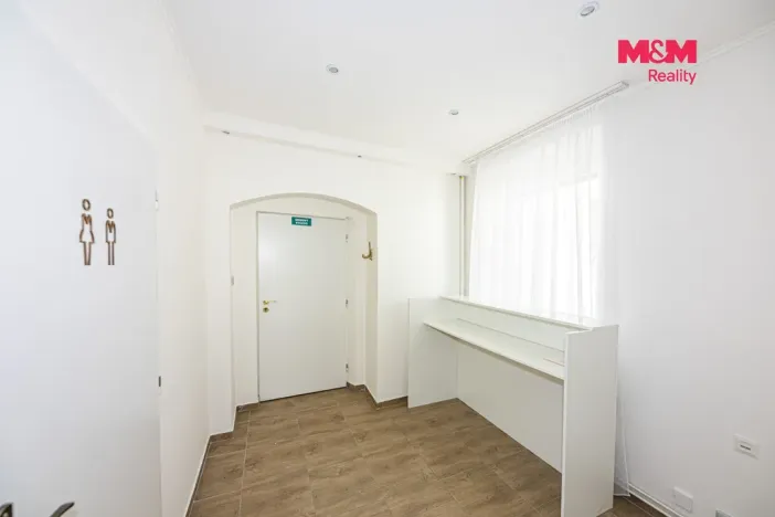 Pronájem obchodního prostoru, Čáslav - Čáslav-Staré Město, Klimenta Čermáka, 43 m2
