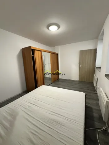 Pronájem bytu 2+kk, Praha, Vrchlického, 45 m2
