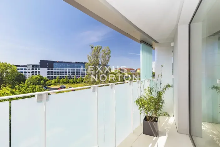 Pronájem bytu 1+kk, Praha - Michle, Hodonínská, 32 m2