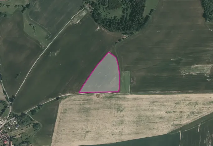 Prodej pole, 31044 m², Zvěrotice