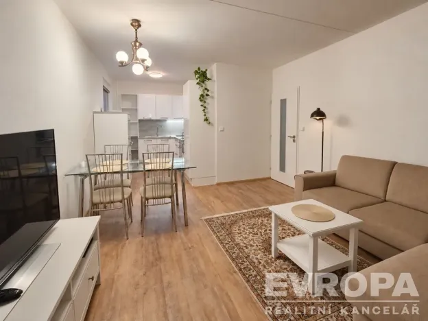 Prodej bytu 3+1, Praha - Střížkov, Harrachovská, 61 m2