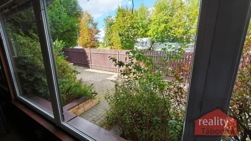 Prodej komerční nemovitosti, Nupaky, Nupacká, 241 m2
