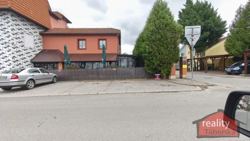 Prodej komerční nemovitosti, Nupaky, Nupacká, 241 m2