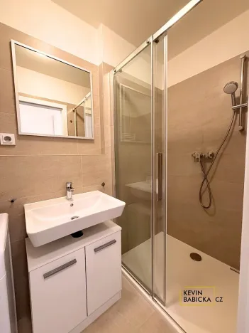 Pronájem bytu 1+kk, Brno - Sadová, Kumpoštova, 30 m2