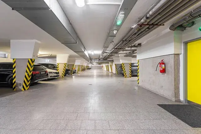Pronájem garáže, 18 m², Trýbova, Staré Brno