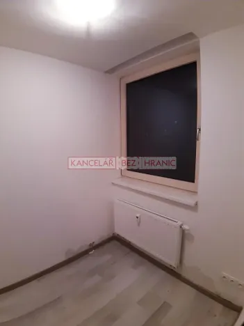 Pronájem bytu 1+kk, Otrokovice, nám. 3. května, 24 m2