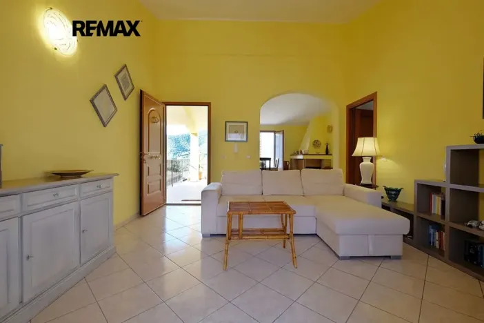 Prodej bytu 6+kk a větší, Teulada, Itálie, 135 m2