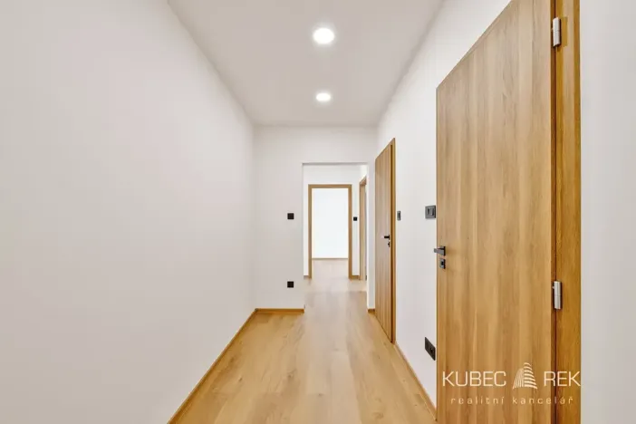 Prodej bytu 3+1, Tábor, Minská, 67 m2