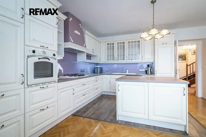Prodej vily, Slaný, Máchova, 352 m2