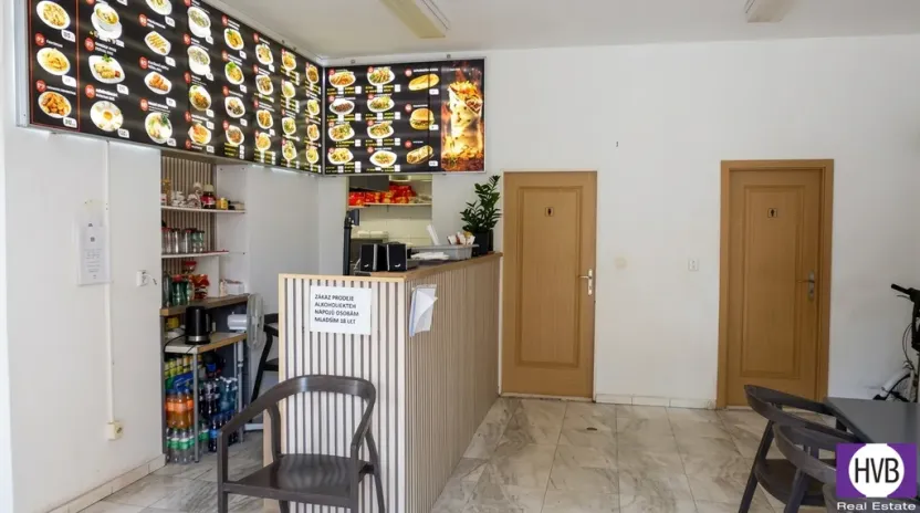 Prodej obchodního prostoru, Přibyslav, Bechyňovo náměstí, 380 m2