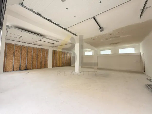 Pronájem garáže, Hodonín, Sadová, 72 m2