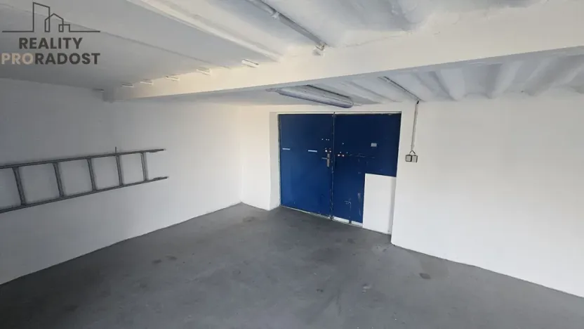 Pronájem garáže, Teplice, Libušina, 38 m2