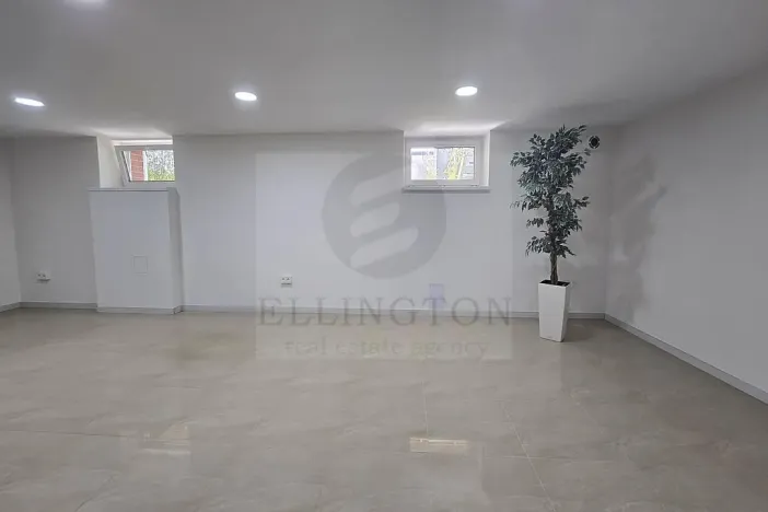 Prodej kanceláře, Praha - Kobylisy, Javorová, 49 m2