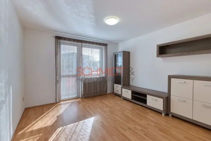 Prodej bytu 3+kk, Hustopeče, U Větrolamu, 73 m2