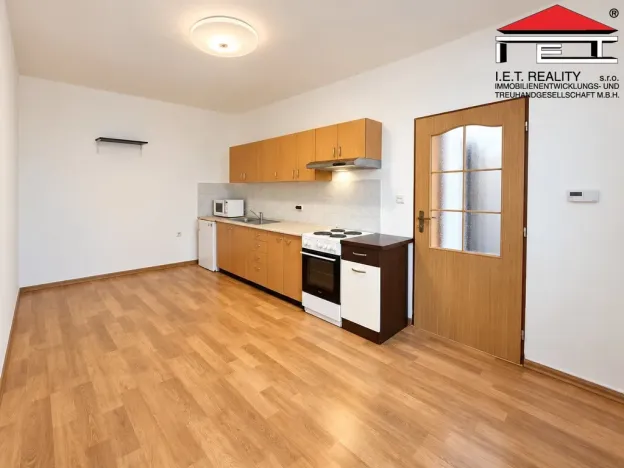 Pronájem bytu 1+kk, 30 m², Václavská, Staré Brno