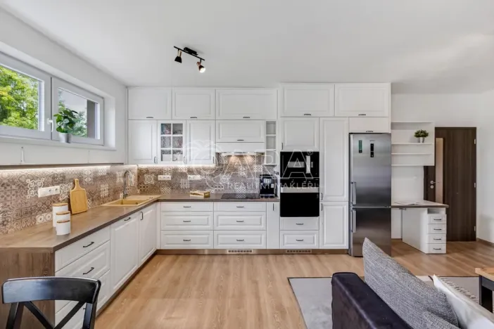 Prodej bytu 3+kk, Praha - Uhříněves, Firkušného, 78 m2