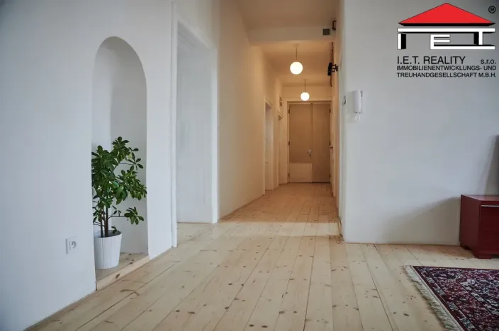 Pronájem bytu 1+kk, Ostrava, Nádražní, 25 m2