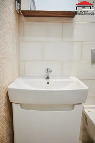 Pronájem bytu 1+kk, Ostrava, Nádražní, 25 m2