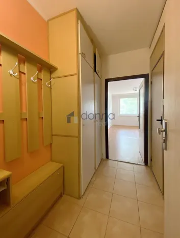 Pronájem bytu 1+kk, Praha, Božetická, 29 m2