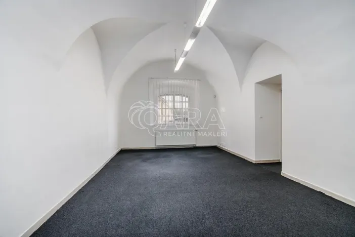 Pronájem kanceláře, Praha - Záběhlice, Za potokem, 168 m2