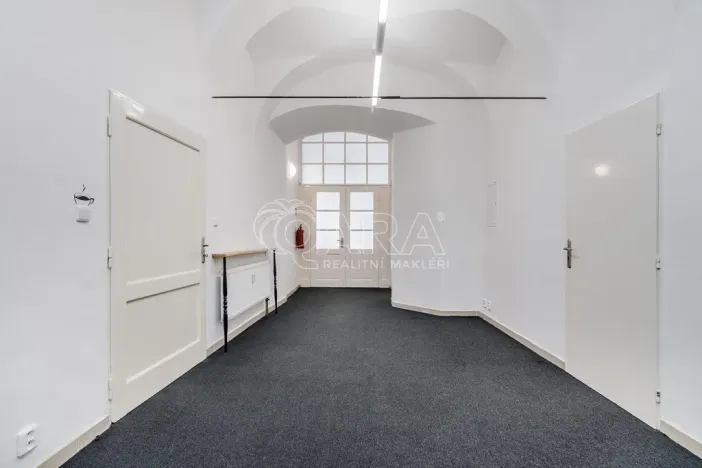 Pronájem kanceláře, Praha - Záběhlice, Za potokem, 168 m2
