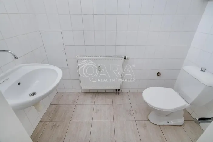 Pronájem kanceláře, Praha - Záběhlice, Za potokem, 168 m2