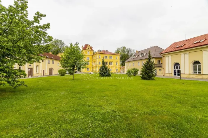 Pronájem kanceláře, Praha - Záběhlice, Za potokem, 168 m2