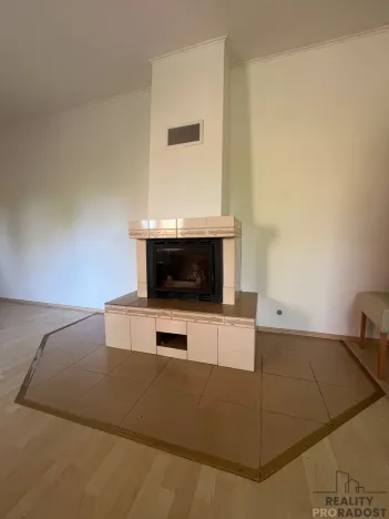 Prodej rodinného domu, Tuklaty, Akátová, 210 m2