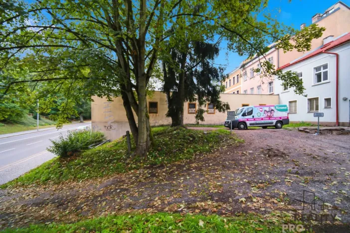 Pronájem kanceláře, Trutnov, Jihoslovanská, 157 m2
