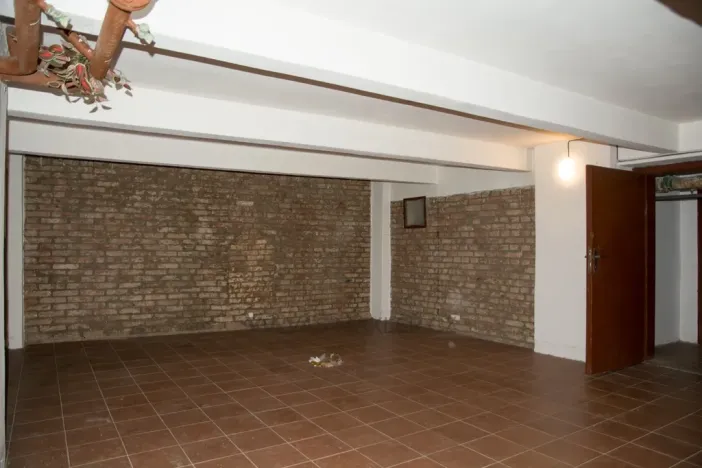 Pronájem skladu, Praha - Karlín, Pobřežní, 91 m2