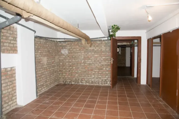 Pronájem skladu, Praha - Karlín, Pobřežní, 91 m2