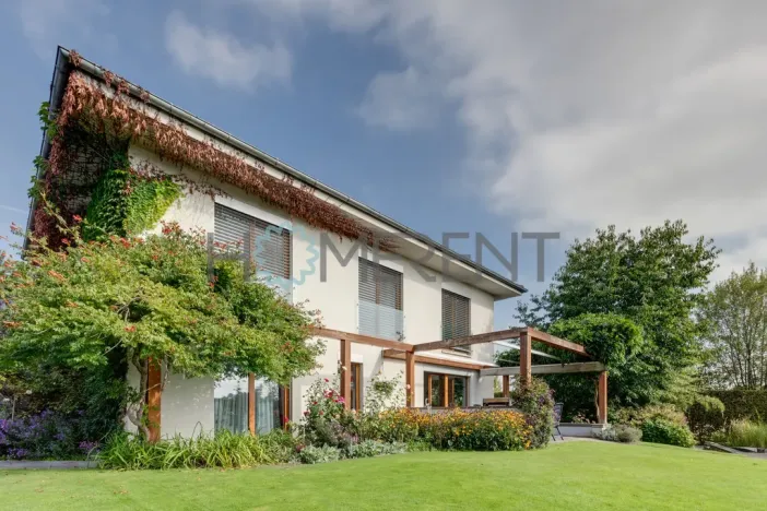 Pronájem stavebního pozemku, 240 m², Krahulovská, Nučice