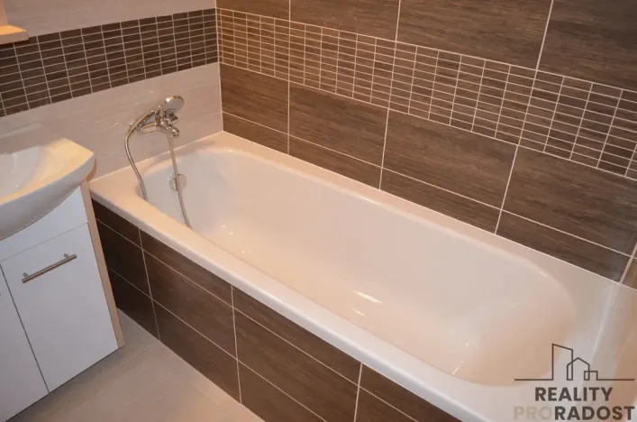 Pronájem bytu 1+kk, Velká Bíteš, Za Uličkami, 31 m2