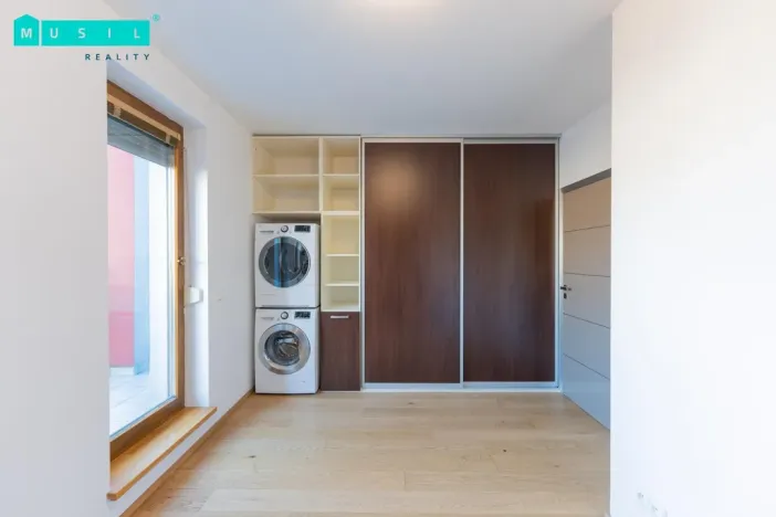 Pronájem bytu 4+kk, Olomouc - Nové Sady, Českobratrská, 151 m2