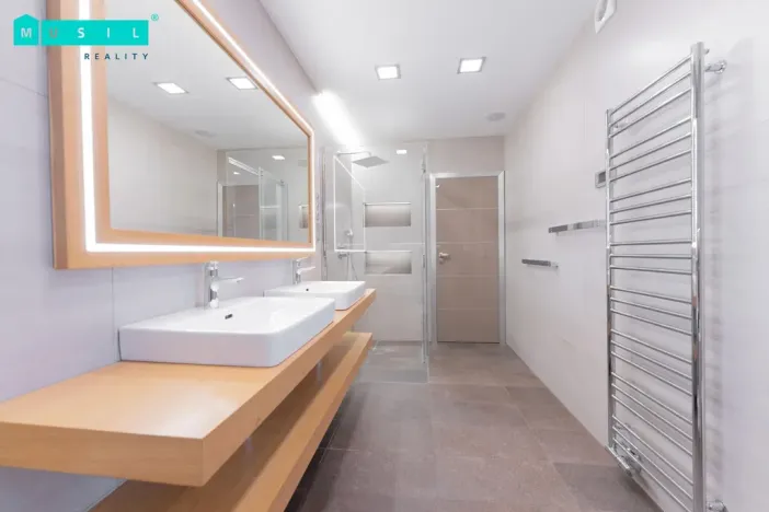 Pronájem bytu 4+kk, Olomouc - Nové Sady, Českobratrská, 151 m2