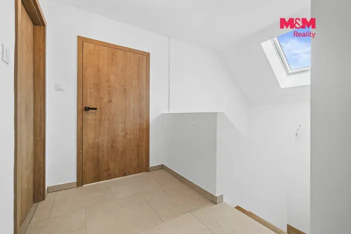 Prodej rodinného domu, Polní Voděrady, 200 m2