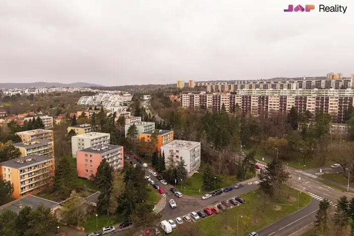 Pronájem garáže, Brno, Třískalova, 19 m2