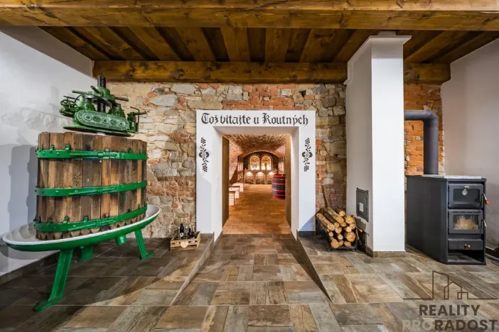 Prodej vinného sklepa, Domanín, 90 m2