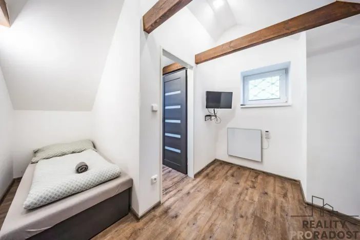 Prodej vinného sklepa, Domanín, 90 m2
