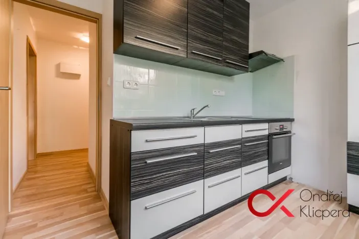 Pronájem bytu 2+1, Milovice - Mladá, Spojovací, 43 m2