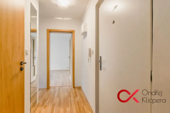 Pronájem bytu 2+1, Milovice - Mladá, Spojovací, 43 m2
